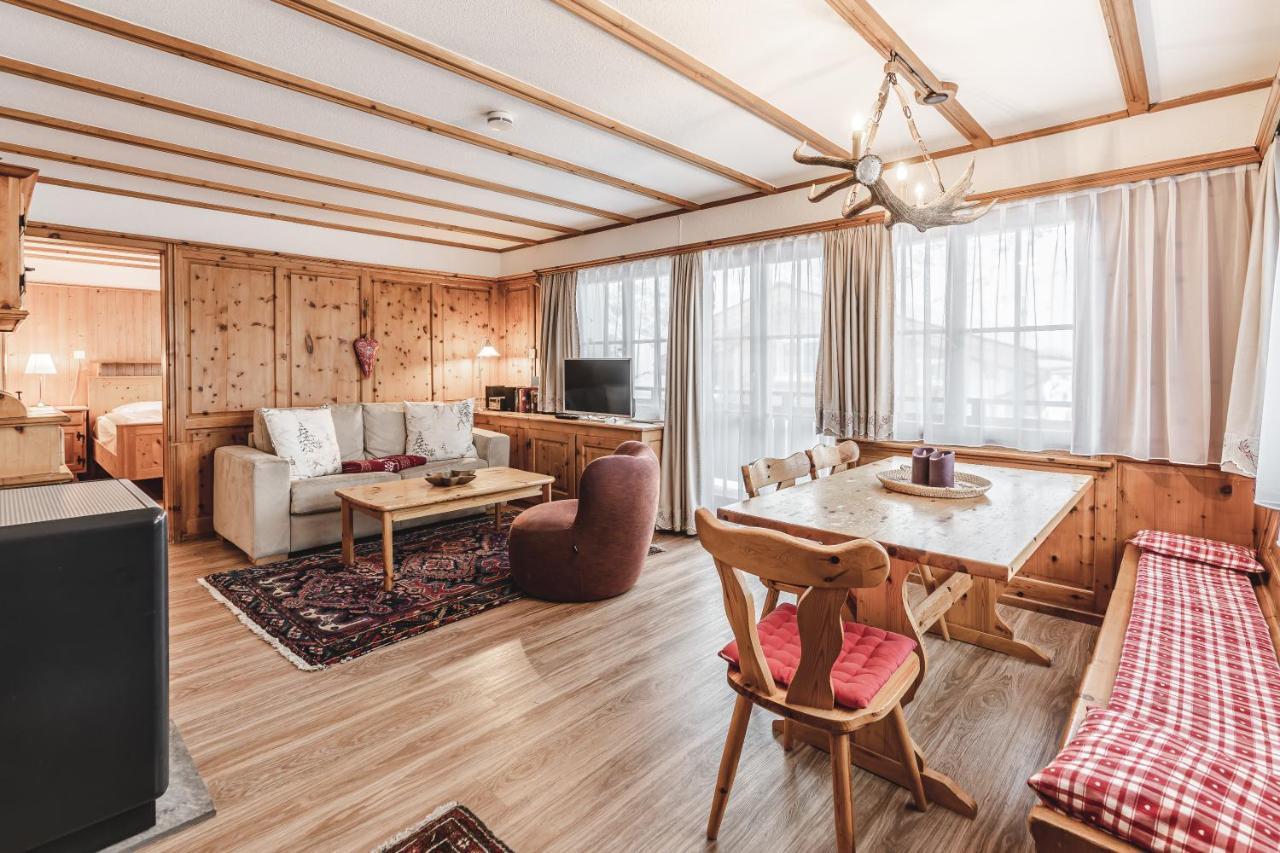 Chalet Sunna Hoeckli - Pistennah Und Ruhig Mit Panoramablick أروسا المظهر الخارجي الصورة